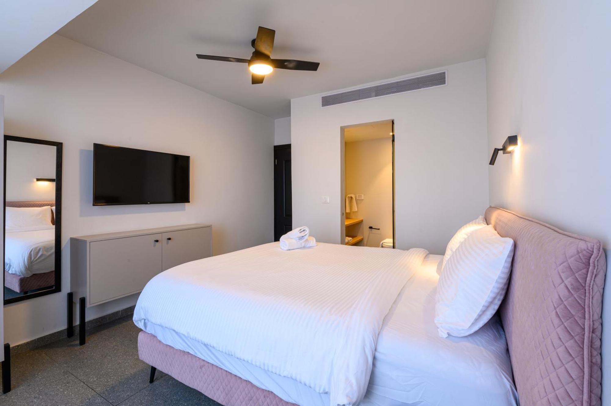 Rokah Luxury Villa At Ramat Hahayal Tel Awiw Pokój zdjęcie